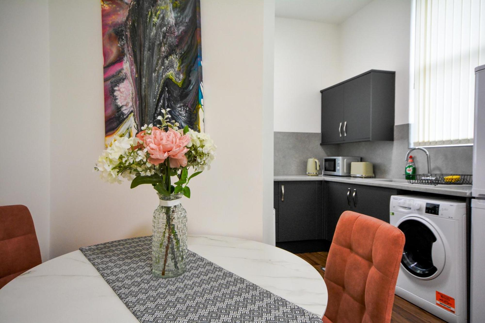 Stylish Suite With Free Parking Manchester Dış mekan fotoğraf