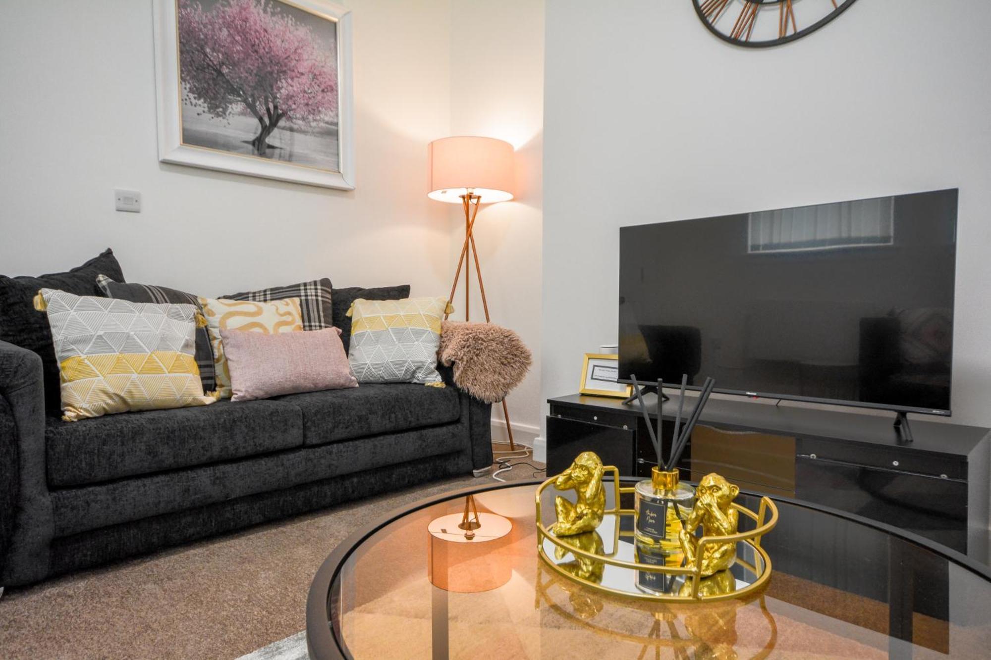 Stylish Suite With Free Parking Manchester Dış mekan fotoğraf